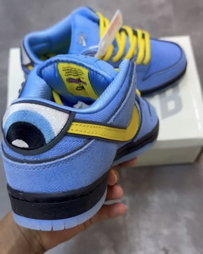 Nike x Powerpuff Girls SB Dunk "Bubbles"