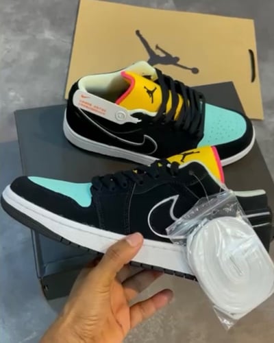 Air Jordan 1 Low SE Black Aurora Green