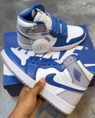 Air Jordan 1 High OG "True Blue"