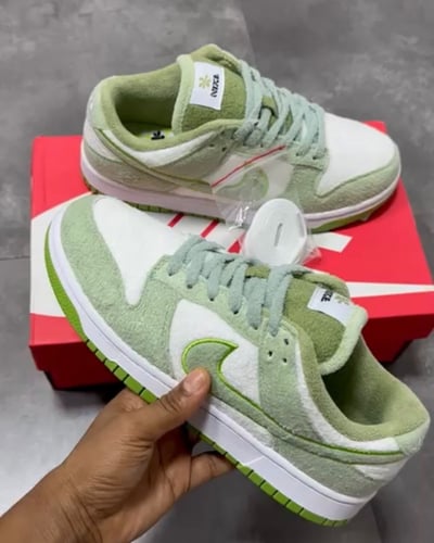 Nike Dunk Low SE 'Fleece - Honeydew'