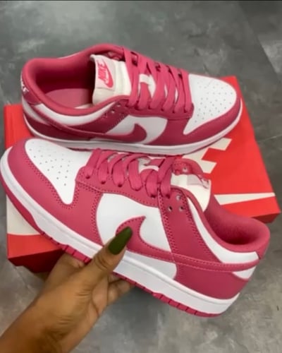 Nike Dunk Low Archeo Pink