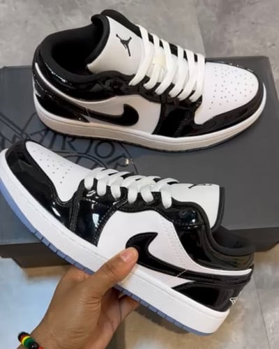Jordan 1 Low SE "Concord"