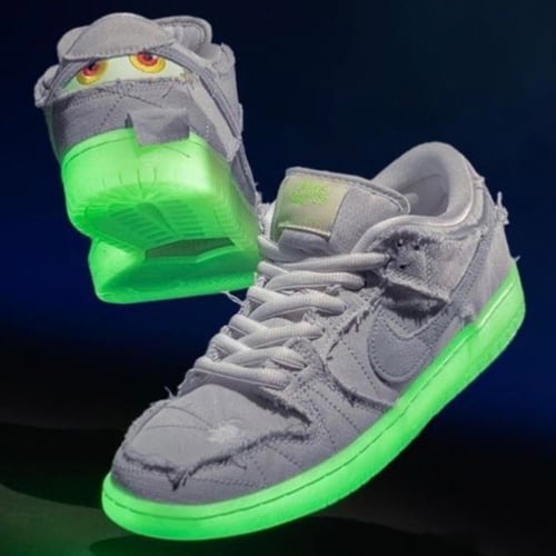 SB Dunk Low sneakers "Mummy"