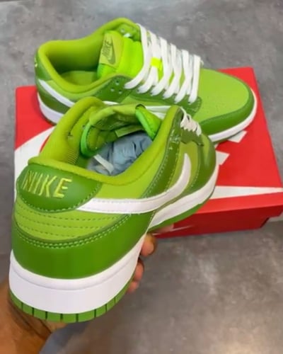 Nike Dunk Low Retro "Chlorophyll"