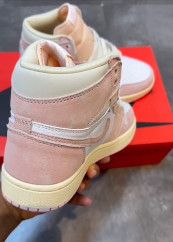Jordan 1 Retro High OG Washed Pink
