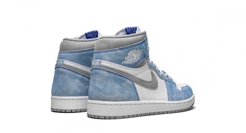 Air Jordan 1 Retro High "Hyper Royal"