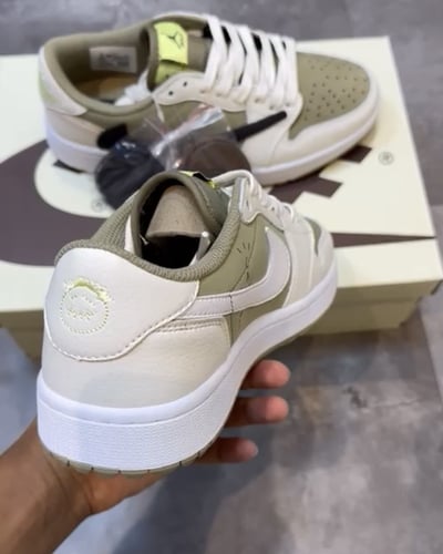 Travis Scott Jordan 1 Low "Golf"