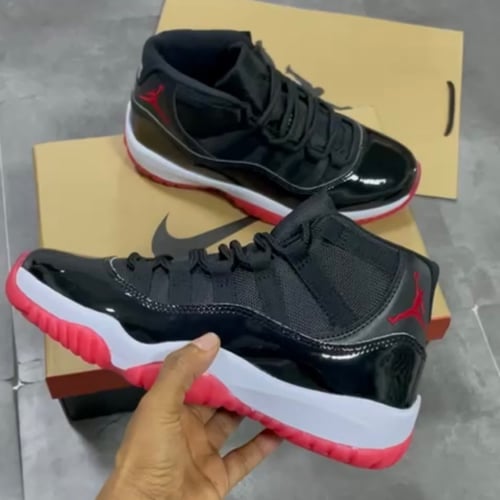 Air Jordan 11 Retro "Bred"
