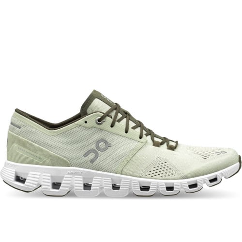 On cloud X aloe and white