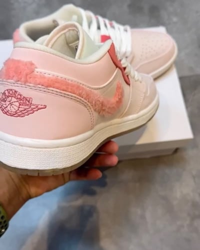 Air jordan 1 low mighty swooshers