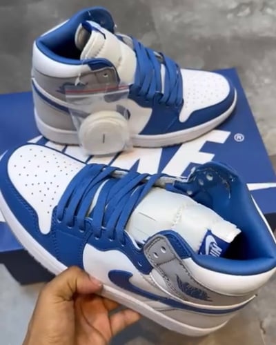 Air Jordan 1 High OG "True Blue"