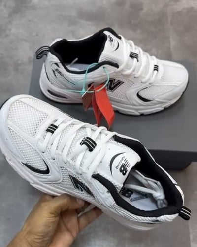 New Balance 530 White Black Details