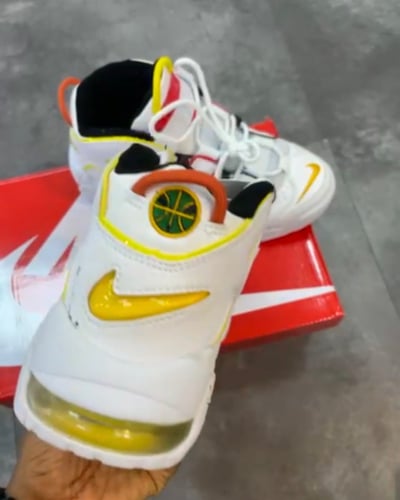 Nike Air More Uptempo "Rayguns"