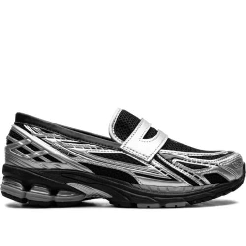 New Balance 1906L "Silver Metallic/Black" sneakers