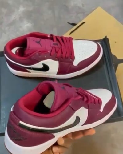 Air Jordan 1 Low Noble Red