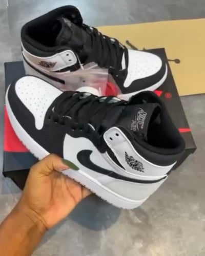 Air Jordan 1 High bleached coral