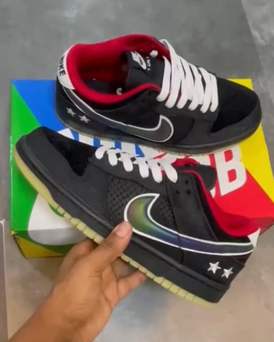 Nike x LPL League of Legends Dunk Low Retro sneake...