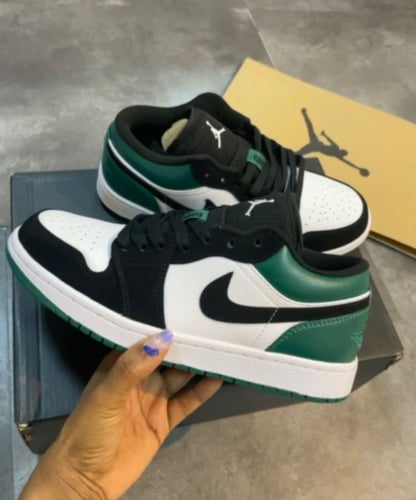 Air Jordan 1 Low 'Mystic Green'