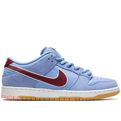 Nike SB Dunk Low "Philadelphia Phillies" sneakers