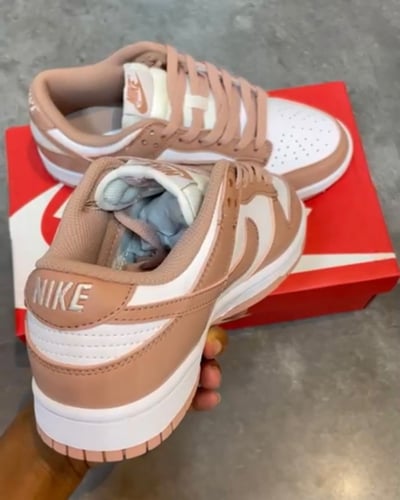 Nike Dunk Low "Rose Whisper"