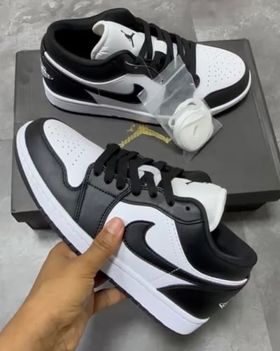 Air Jordan 1 Low "Panda"