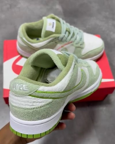 Nike Dunk Low SE 'Fleece - Honeydew'