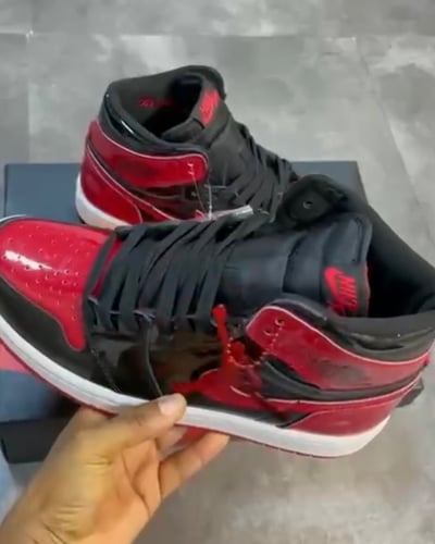 Air Jordan 1 Retro High OG sneakers "Bred Patent"