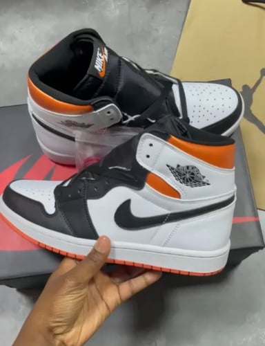 Air Jordan 1 Retro High "Electro Orange"
