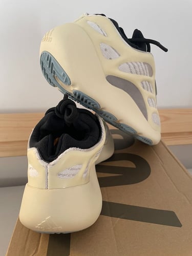 Adidas Yeezy 700 V3 'Azael' Azael/Azael/Azael