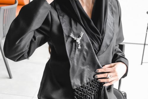 عباية قصة بليزر