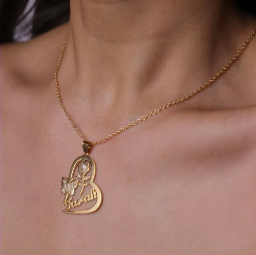 سلسال بألاسم تصميم وردة مع فراشه - متجر عهود