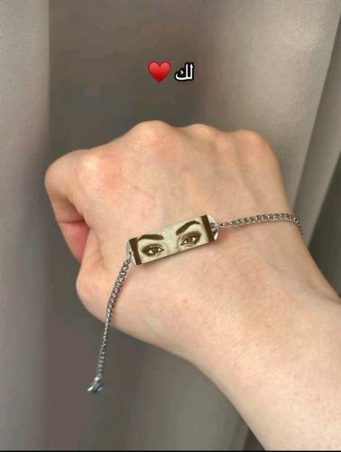 اساور رسمة العيون بلون فضي وذهبي - غير قابلة للصدأ