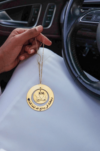 تعليقة رسمة الأيادي حسب الطلب