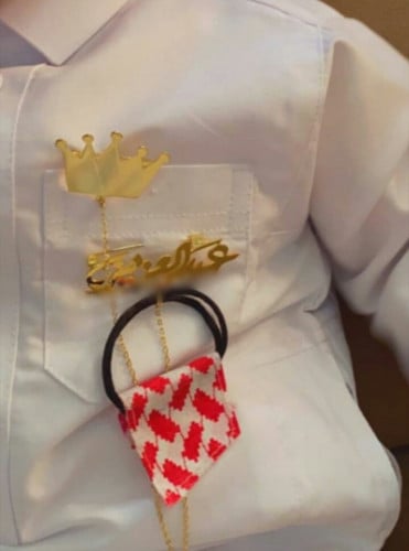 بروش الشماغ وتاج بالاسم متجر