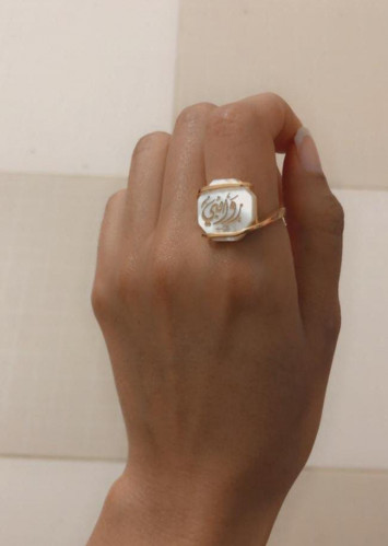 خاتم ملكي فضه ذو طراز فريد