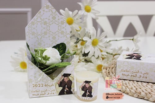 بوكس بثيم التخرج مع شمعه