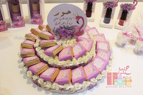 صحن فلين منسق بثيم فلامنجو