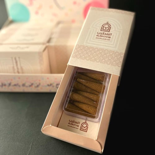 هدايا عود هرمي 10 حبات