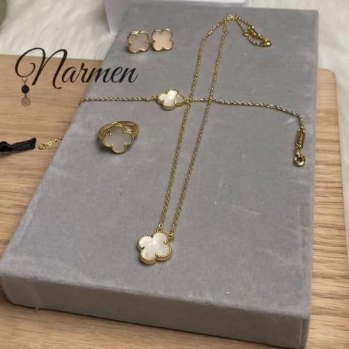 طقم بألوان مطلي ذهب من فان كليف