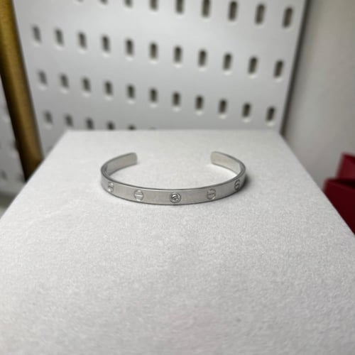 سوارة بختم الماركة هاي كواليتي من كارتير