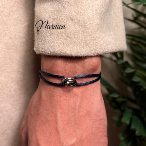 سوارة ترينيتي اسود صغير مع حفر من كارتير