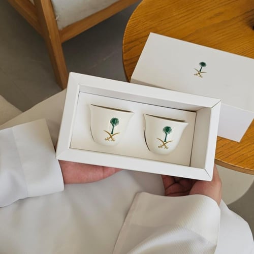 طقم فناجين قهوة عربية بشعار السيفين والنخلة