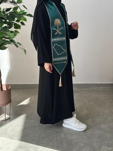 وشاح اليوم الوطني معالم وخريطة السعودية