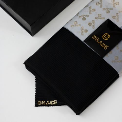 قماش ثوب شتوي اسود مقلم الذهب G-232