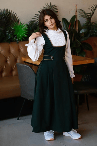 مريول مدرسي متوسط