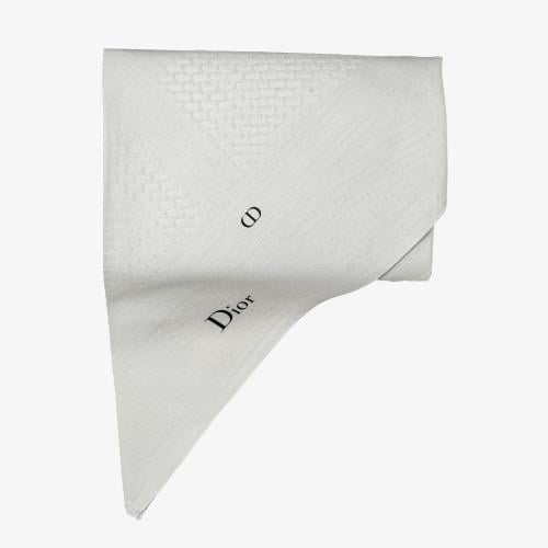 شماغ ديور أبيض