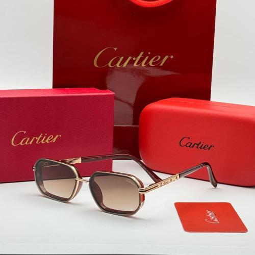 نظارة كارتييه (Cartier) بإطار أسود وذهبي فاخر