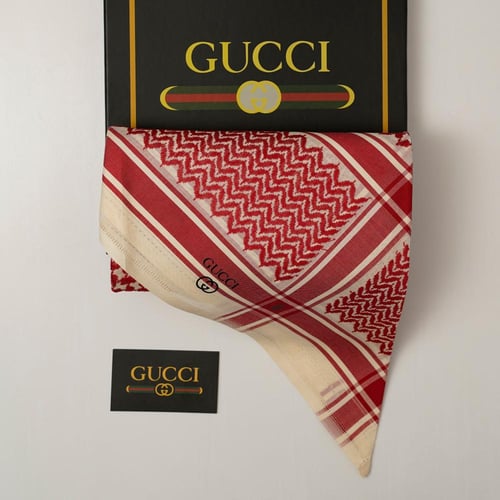 بكج جوتشي شماغين من اختيارك من ماركة جوتشي