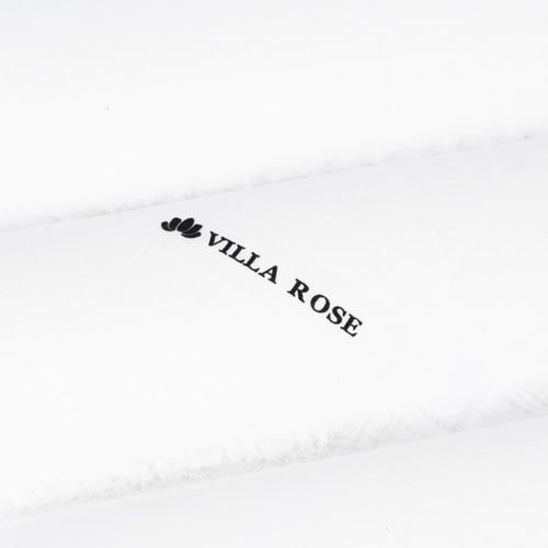 شماغ أبيض فلا روزW