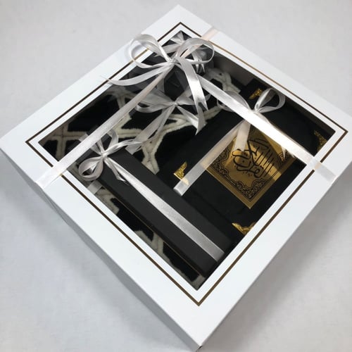 بوكس سجاد صلاه رجالي اسود نقش ذهبي